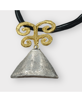 Iddu, art. 4401A. Collana...